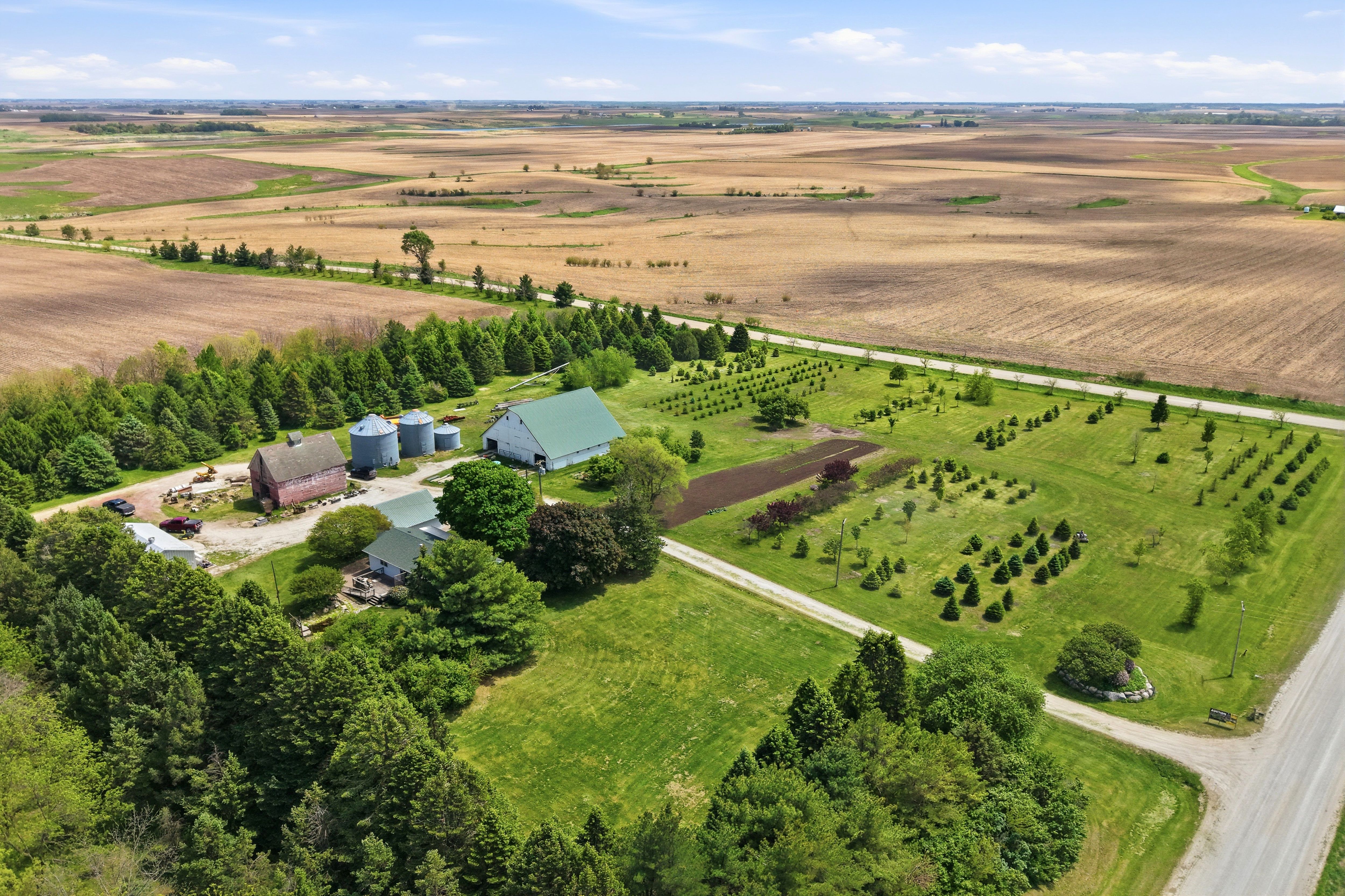 Listing Photo: 44-505_1740_Utopia_Ave_drone (2)